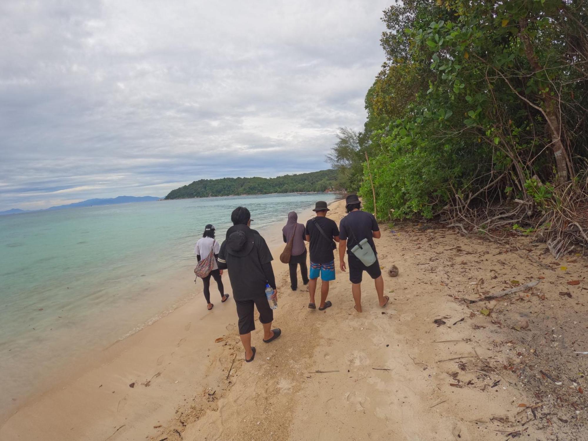 Отель Juita Glamping Perhentian Island Кампунг-Куала-Бесут Экстерьер фото