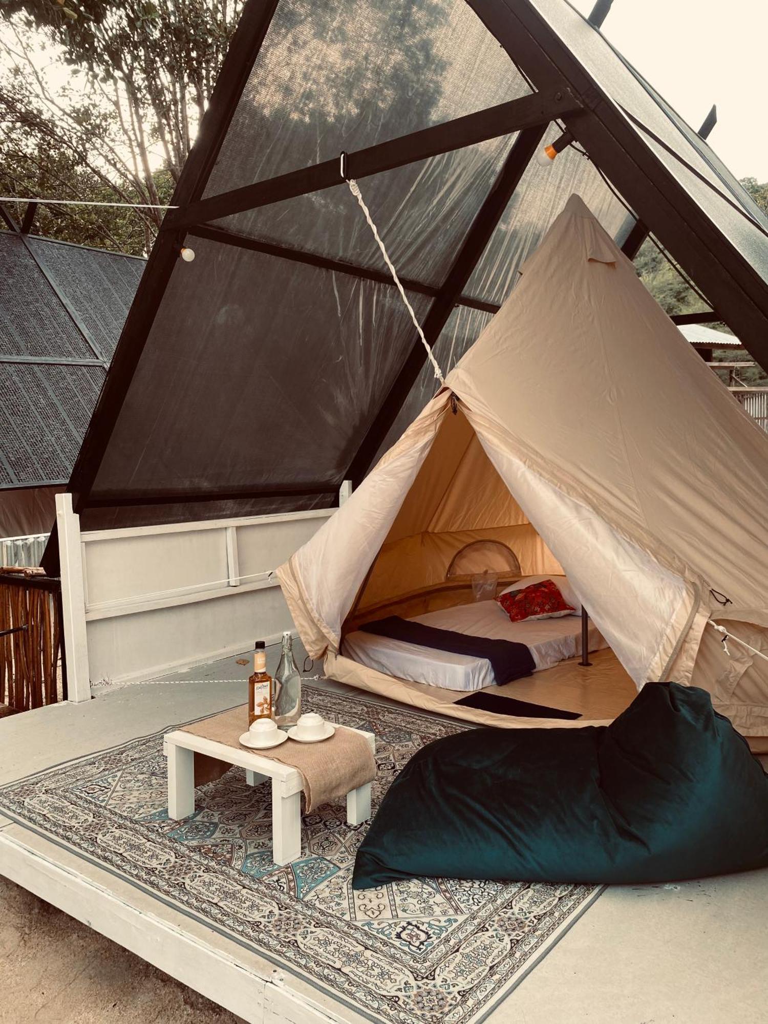 Отель Juita Glamping Perhentian Island Кампунг-Куала-Бесут Экстерьер фото